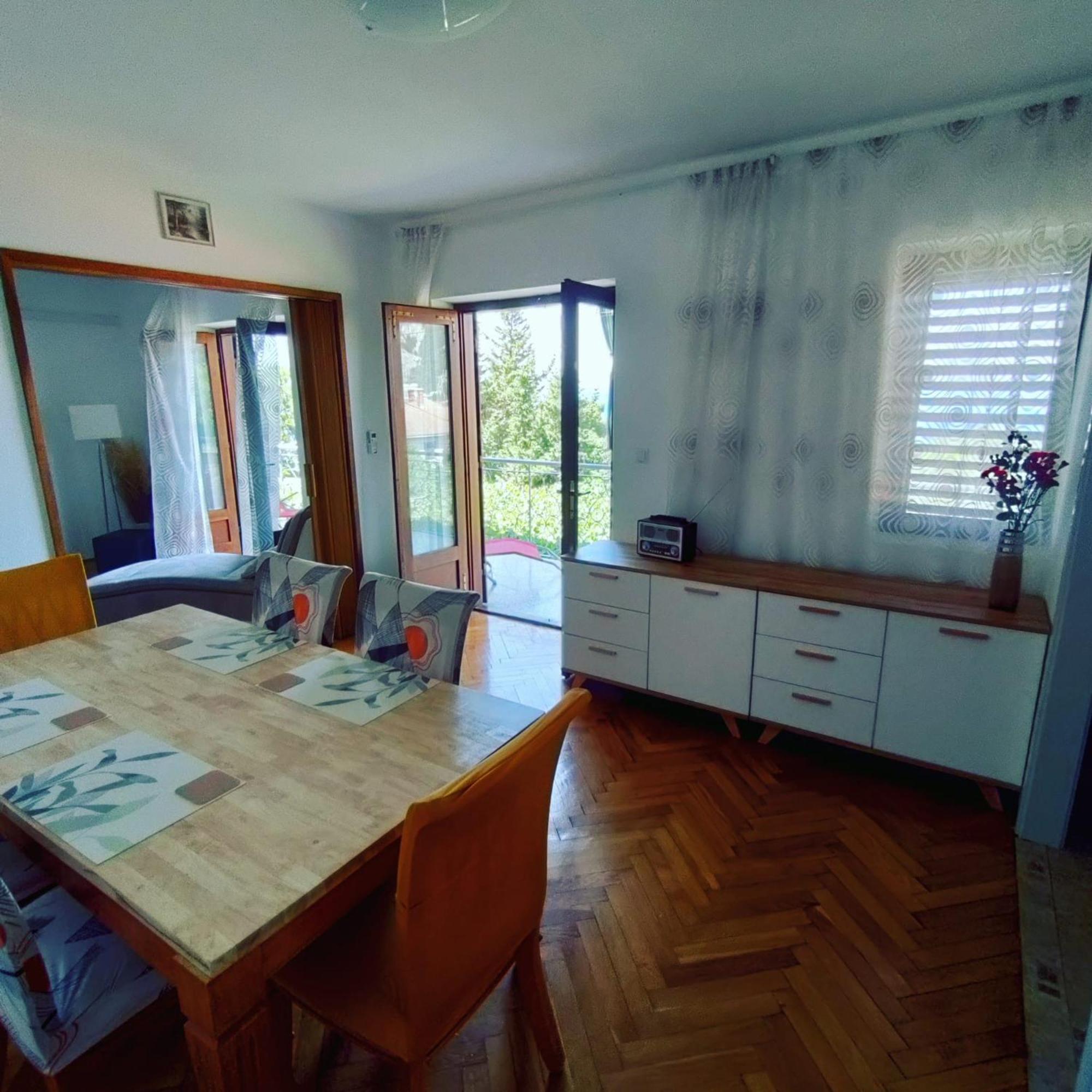 Apartment Mlija Omis Luaran gambar